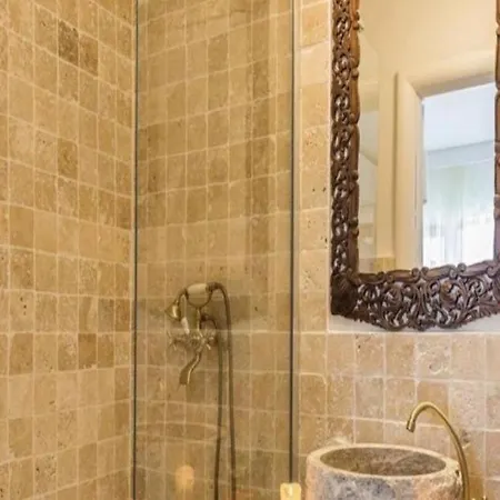 Luxourious Cosy Place דירה
